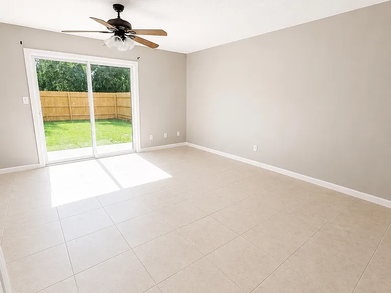 8130 Stonebrook Dr — Photo 6