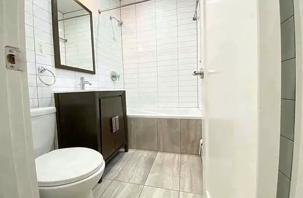 Rented by EastMount Realty LLC | media 27