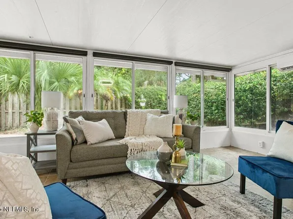 1554 LINKSIDE Drive, Atlantic Beach, FL 32233