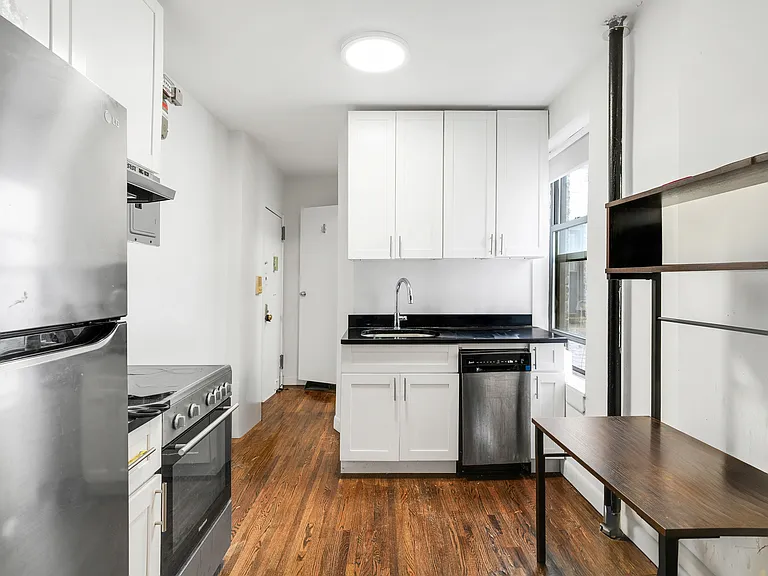 214 E 82nd St #27 — Photo 1