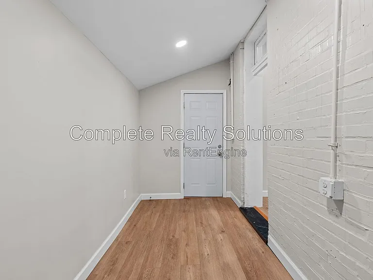 3680 Blow St — Photo 3