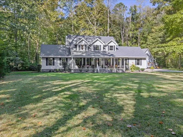 2068 Shillelagh Rd, Chesapeake, VA 23323