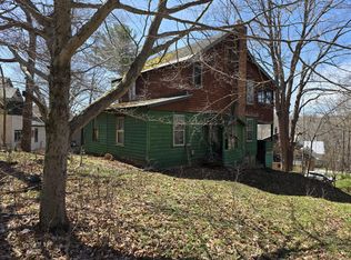 84 Park Ave, Saranac Lake, NY 12983