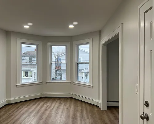 399 Harvard Ave #2 Photo 1