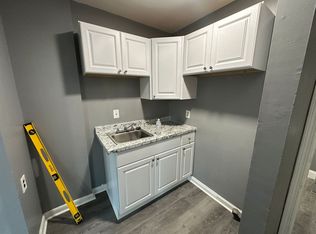 128 Mill St #1, Springfield, MA 01108