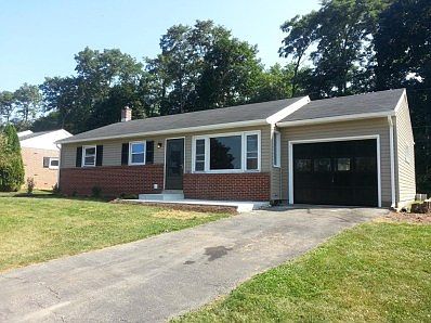 1st image of 34 Naomi Ave