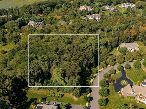 5 Fox Meadow Dr, Westwood, MA 02090
