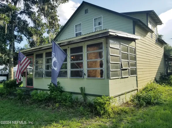 411 OAKWOOD Street, Crescent City, FL 32112