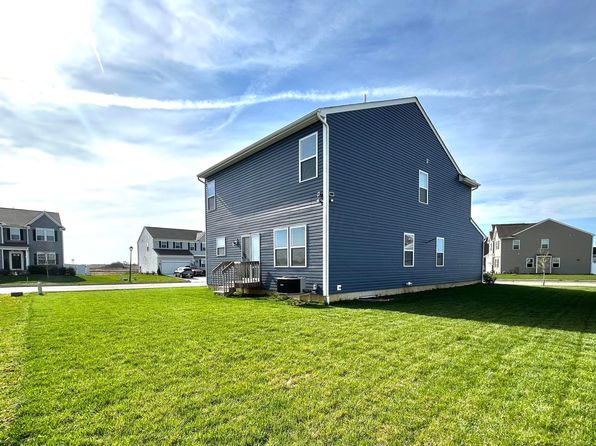 1154 Hampton Ln, London, OH 43140