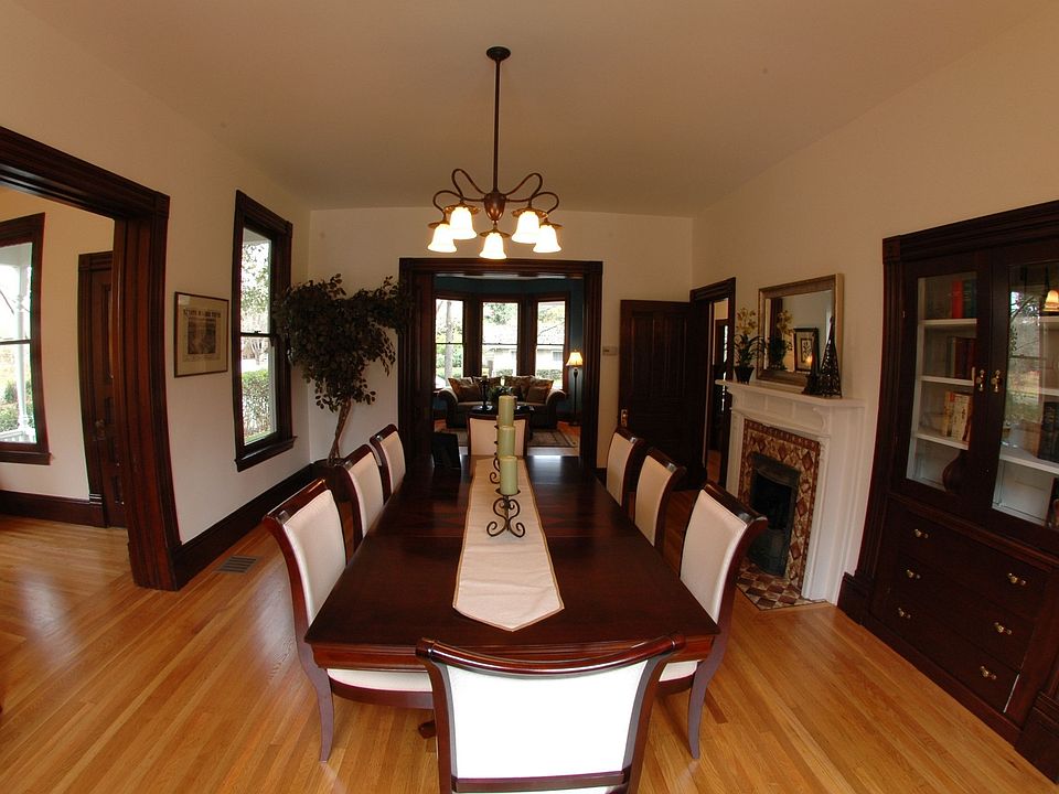 2nd image of 1295 Wilson St