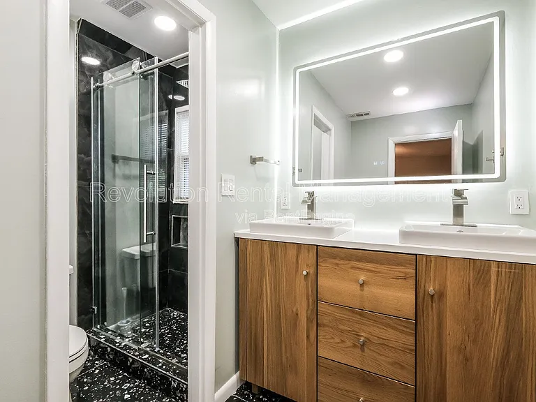3288 Regalwoods Dr — Photo 16