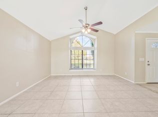 2306 Rio Pinar Lakes Blvd, Orlando, FL 32822