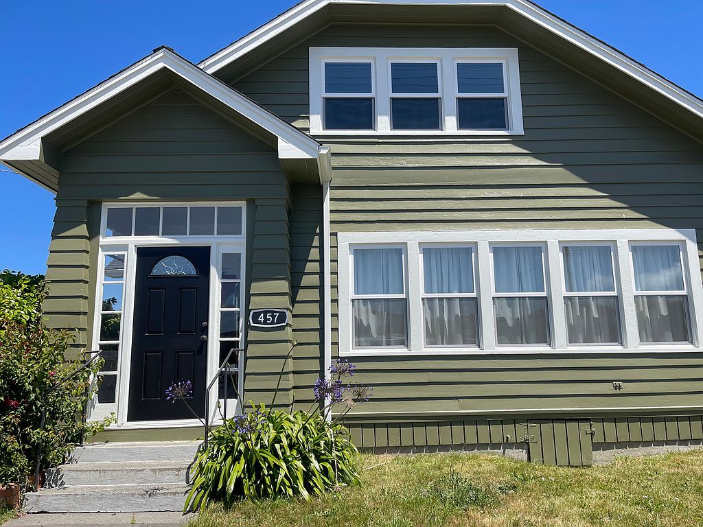 457 11th St - Property Image