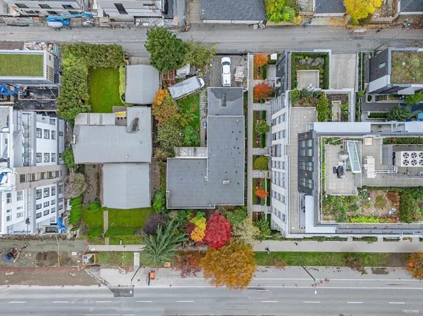 6789 Cambie St, Vancouver, BC V6P 3H1