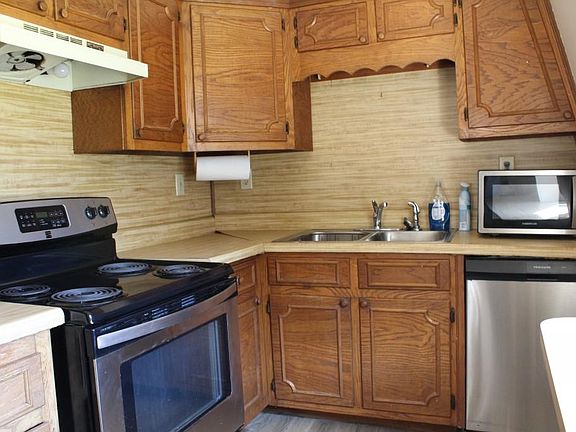 5th image of 2141 Ho Hum Hollow Rd