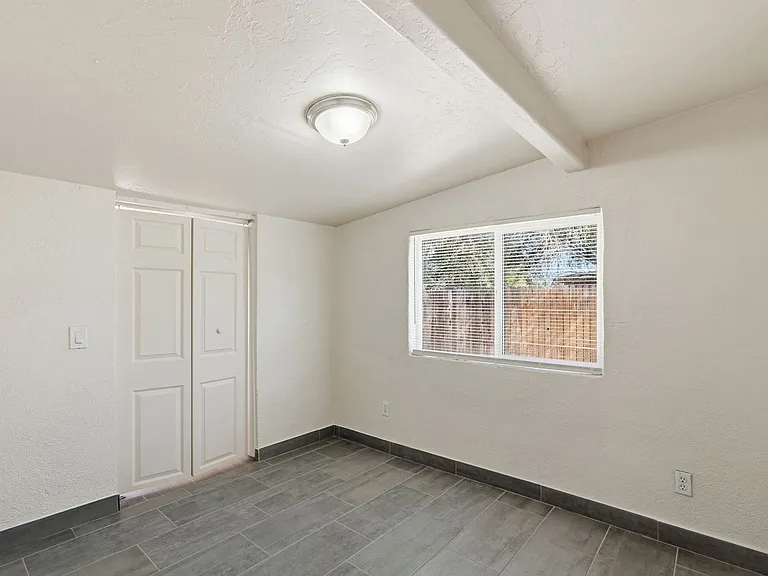 4608 S Fremont Ave — Photo 23