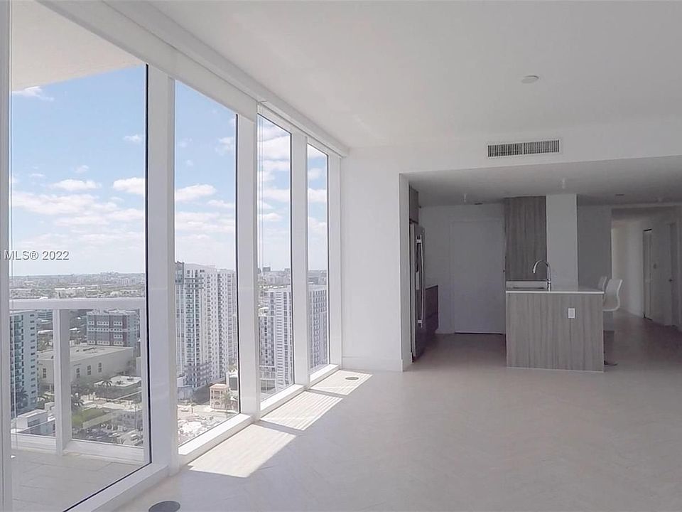 1st image of 600 NE 27th St APT 2705