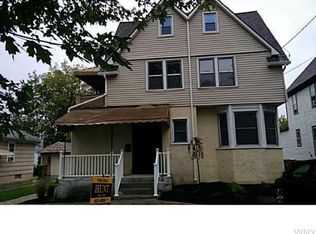 390 Pine Ridge Rd, Cheektowaga, NY 14225