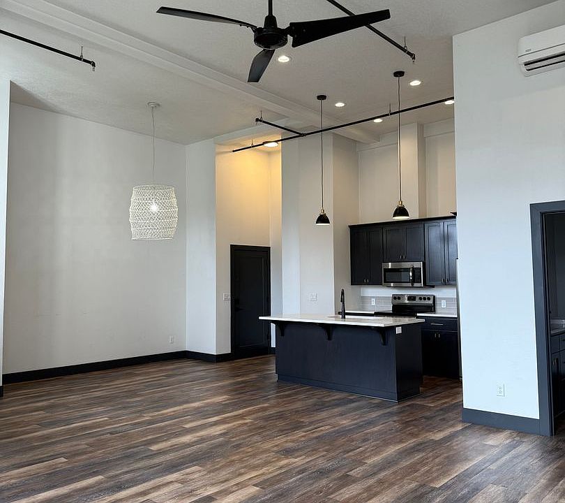 1st image of 601 S Wynooski St #200