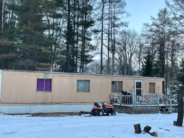 5360 Evarts Dr, Lake George, MI 48633