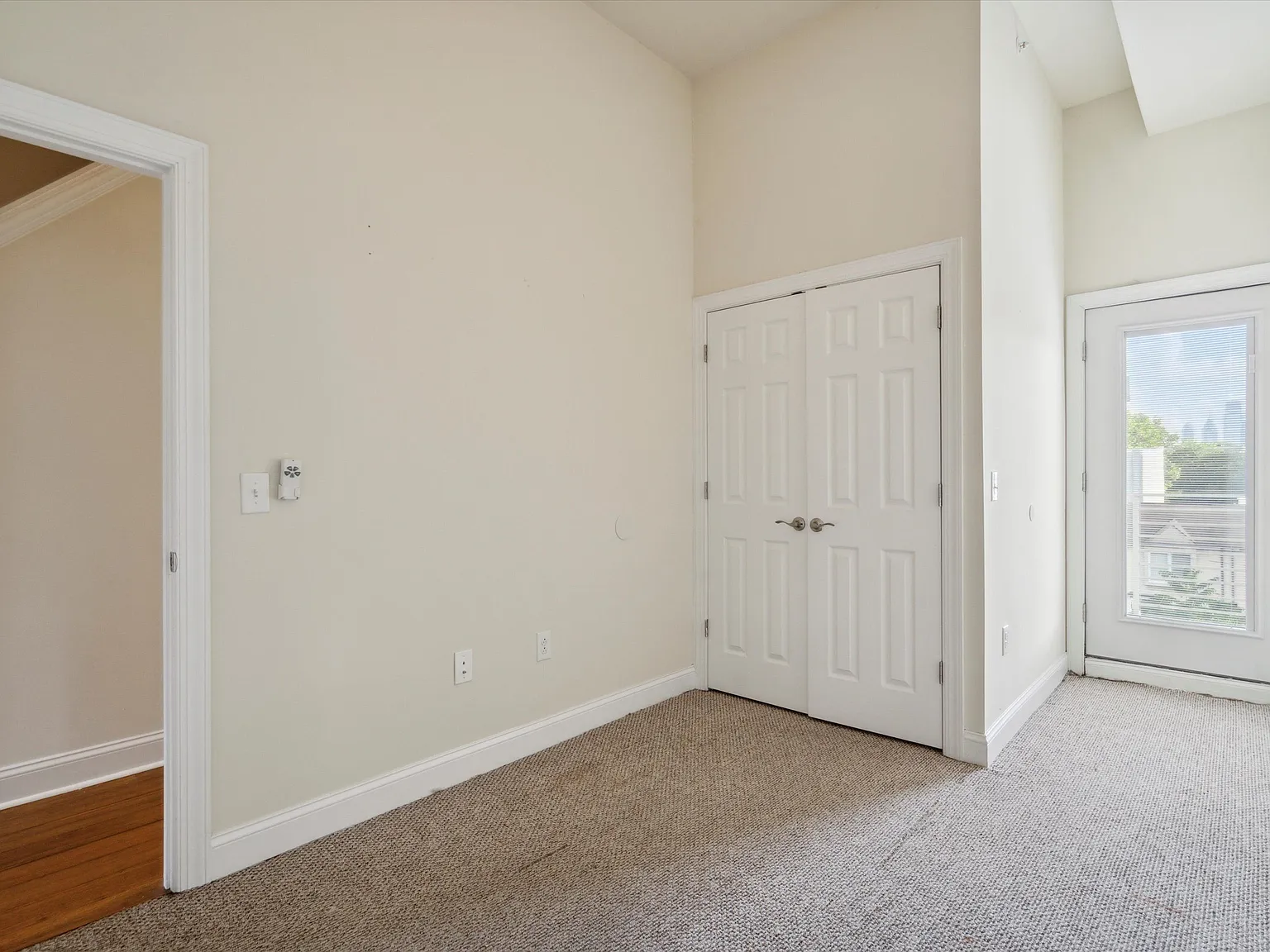 1714 Fontain St Unit B — Photo 3