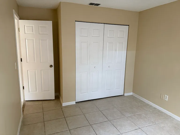 1307 W Redbud St — Photo 18