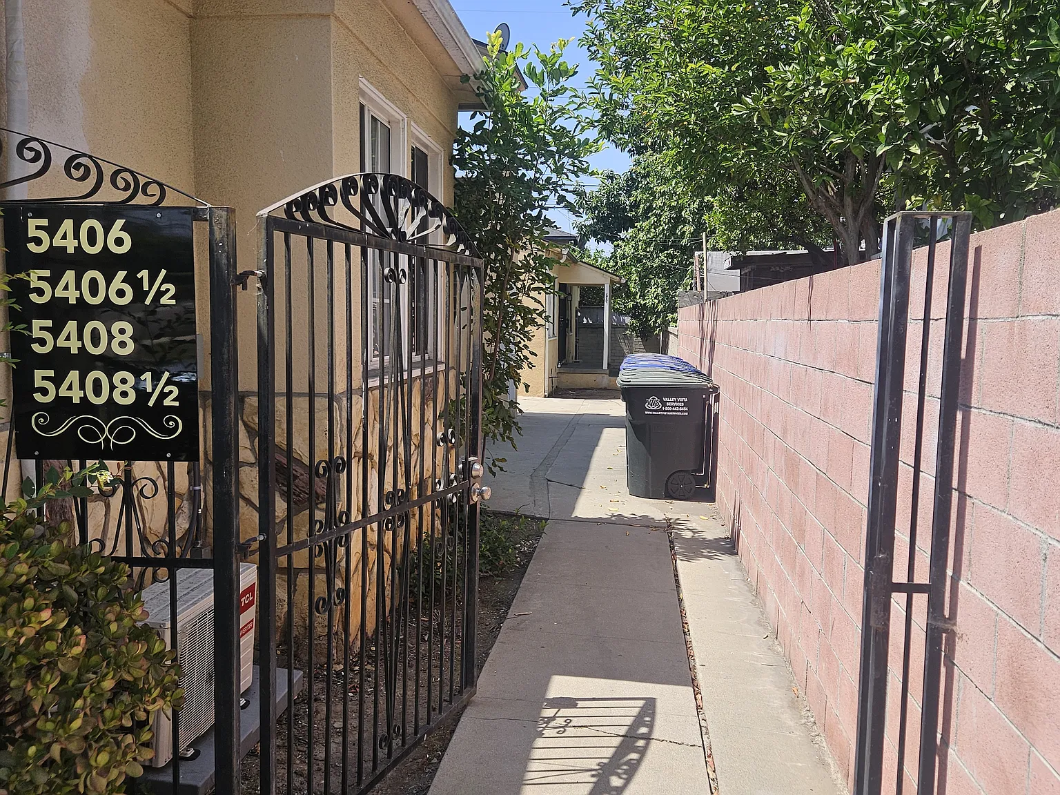Studio, 590 sqft, $1,825 — Photo 3