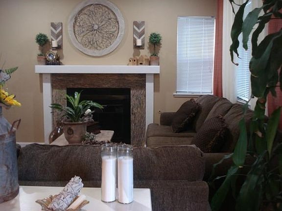 2nd image of 5010 Yvonne Way