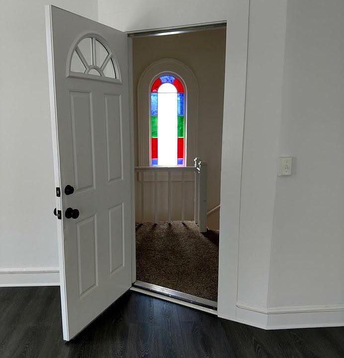 the entrance to the 2nd floor apartment.