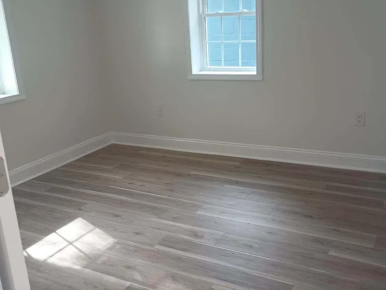 1251 Morris St NE — Photo 4