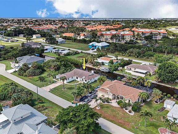3rd image of 300 TARPON WAY