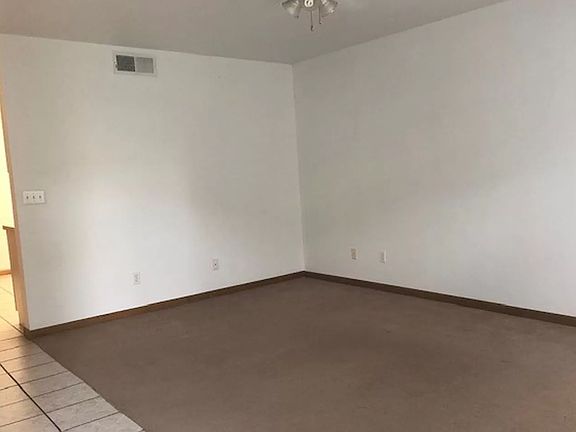 2nd image of 417 W King St APT A
