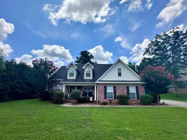202 Craftsman Dr, Dothan, AL 36303