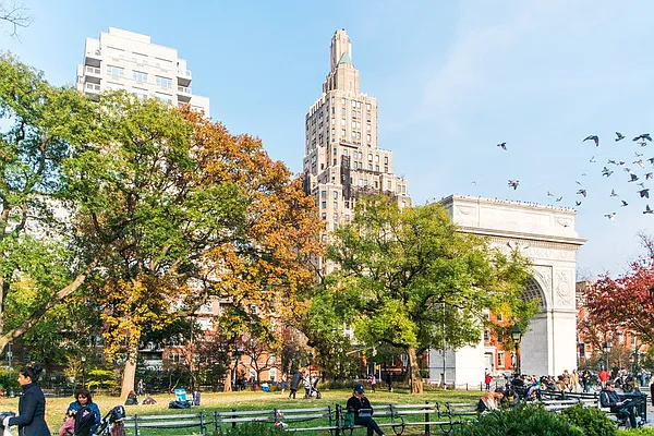 Sold by Ann Weintraub, Ltd. | media 6