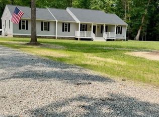 1205 Trimmers Shop Rd, West Point, VA 23181