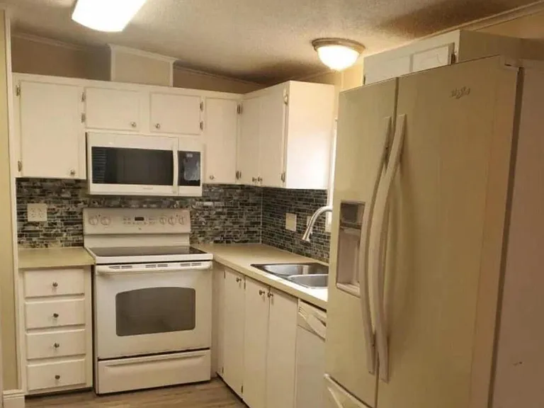 19418 Saddlebrook Ct — Photo 3