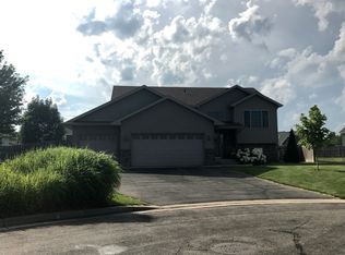 5313 Quail Ct, Saint Cloud, MN 56303