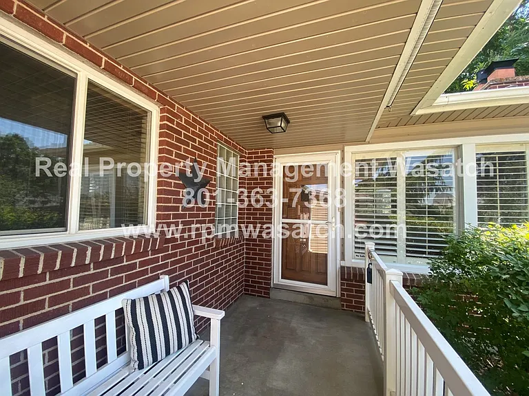 7089 S 2825 E — Photo 5