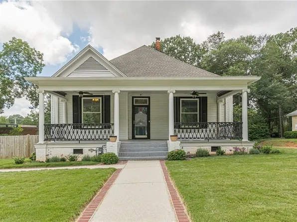 1808 Cambridge Ave, College Park, GA 30337