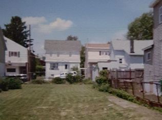 21 W Cranberry Ave, Hazleton, PA 18202