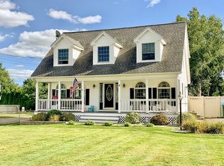 11 Arthur St, Chicopee, MA 01013