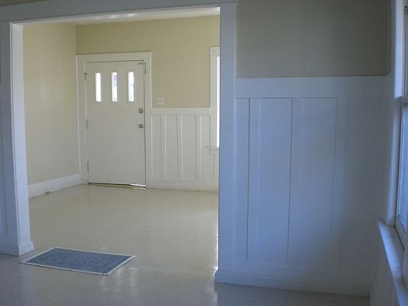 4th image of 5928 S Flower St