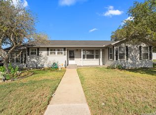 311 Schneider St, Poth, TX 78147