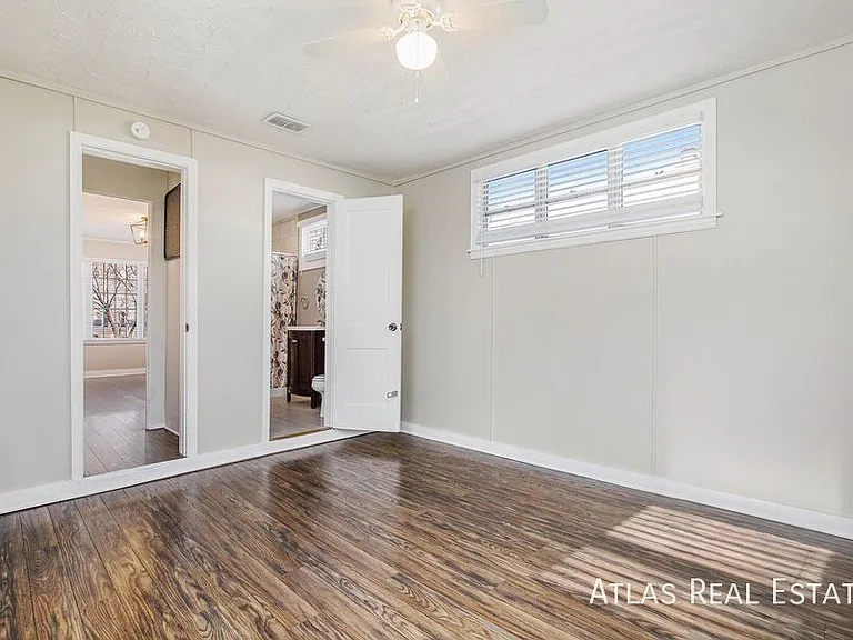 6043 Fontana St — Photo 8