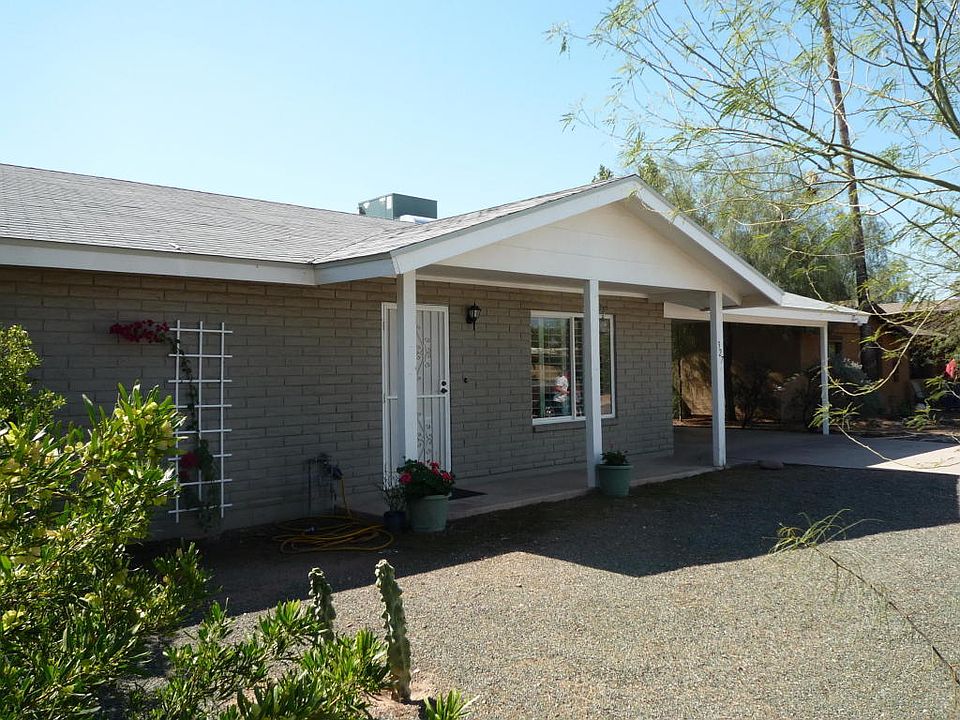 1st image of 327 E Balboa Dr