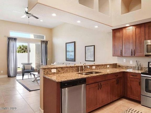 5th image of 112 Mediterranean Way #112