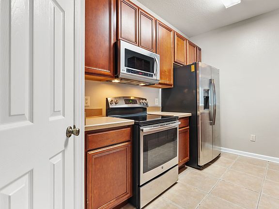 5th image of 3224 Dante Dr Unit 102