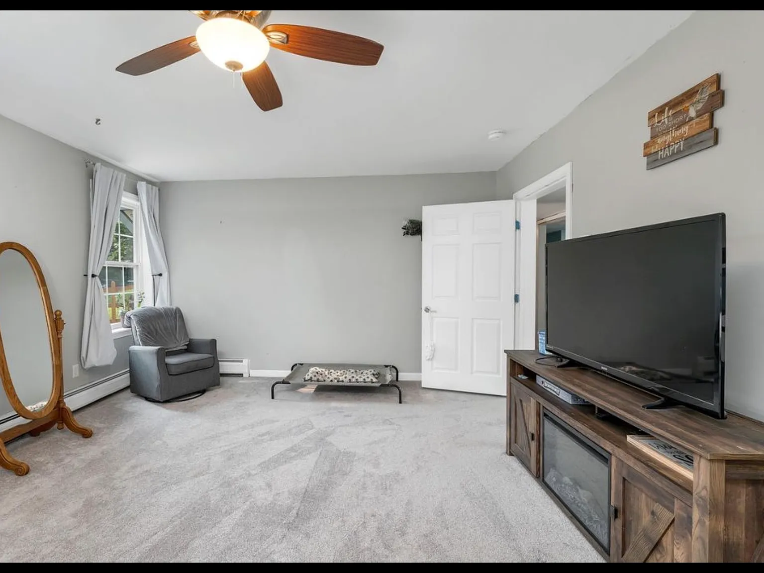 1 bed, 800 sqft, $1,400 — Photo 4