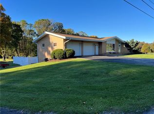 612 College Lodge Rd, Indiana, PA 15701