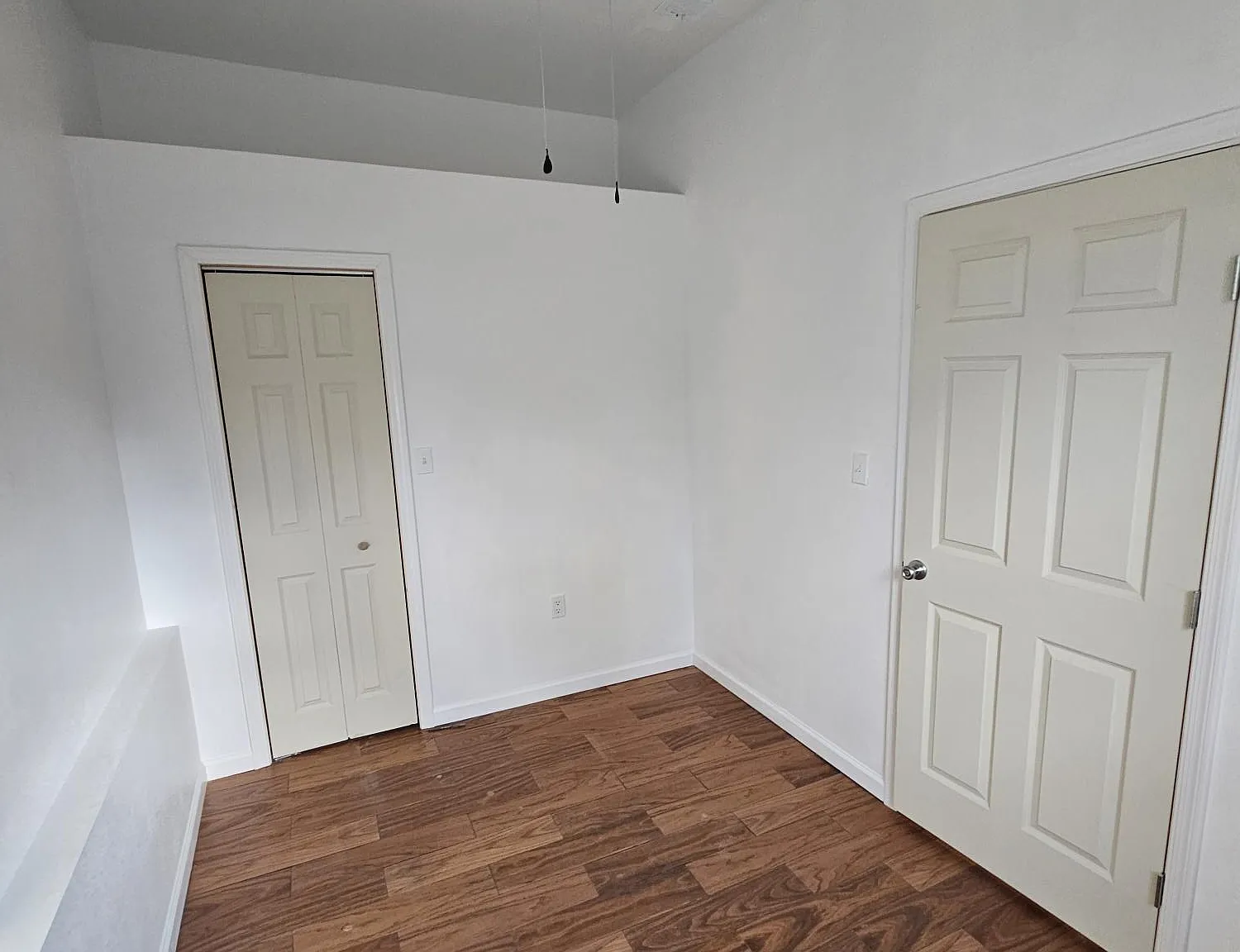 2 bed, 700 sqft, $1,400 — Photo 1